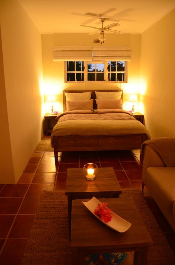 Bed and Breakfast The Blue Door Ґрейтон Екстер'єр фото